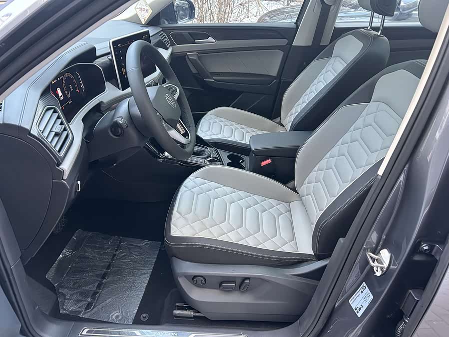 Volkswagen Tayron 2023 car image #11