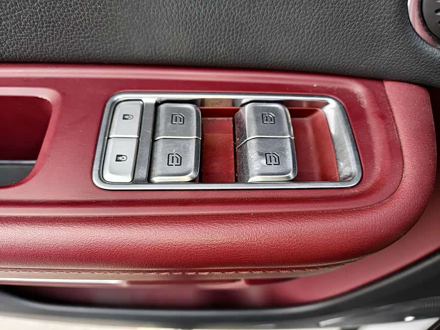 HongQi E-HS9 2021 immagine di auto #11