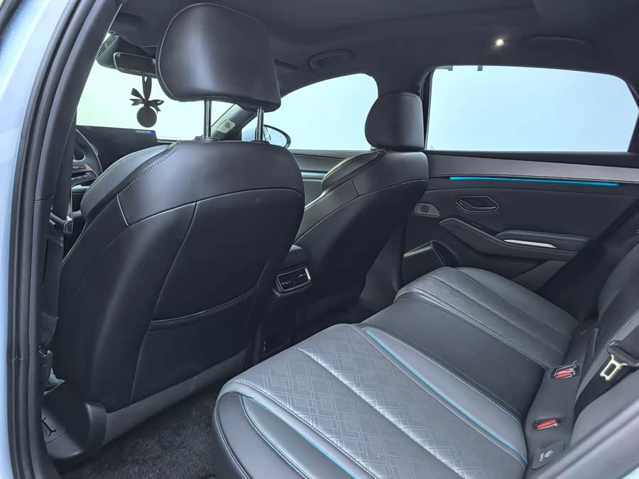 BYD Qin L 2024 car image #11