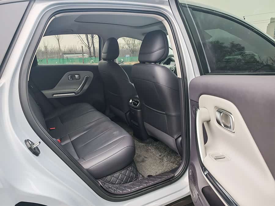 零跑汽车 零跑B01 2025 汽车图片 #11