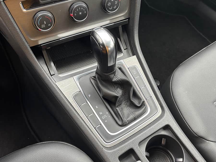 Volkswagen Golf 2015 #11 Volkswagen Golf 2015 car image #11