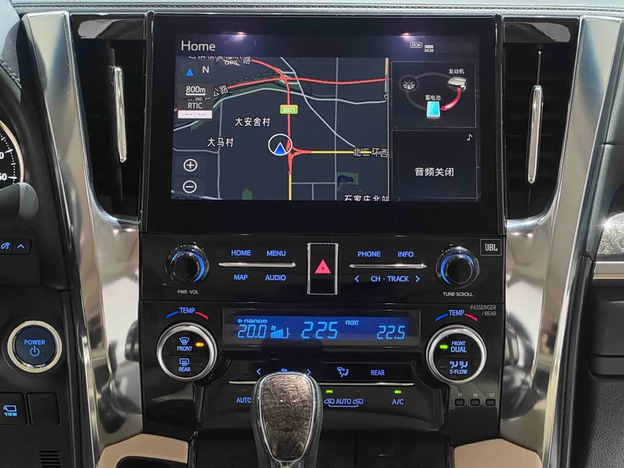 Toyota Alphard 2021 immagine di auto #11