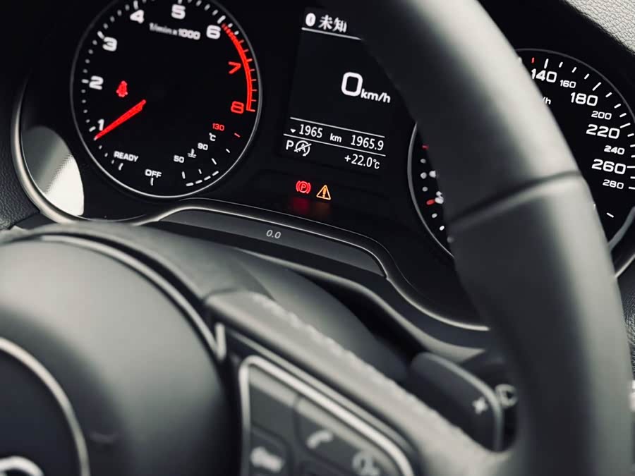 Audi Q2L 2024 imagem de carro #11