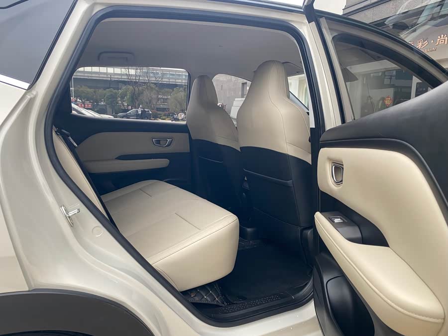 Wuling Binguo PLUS 2024 immagine di auto #11