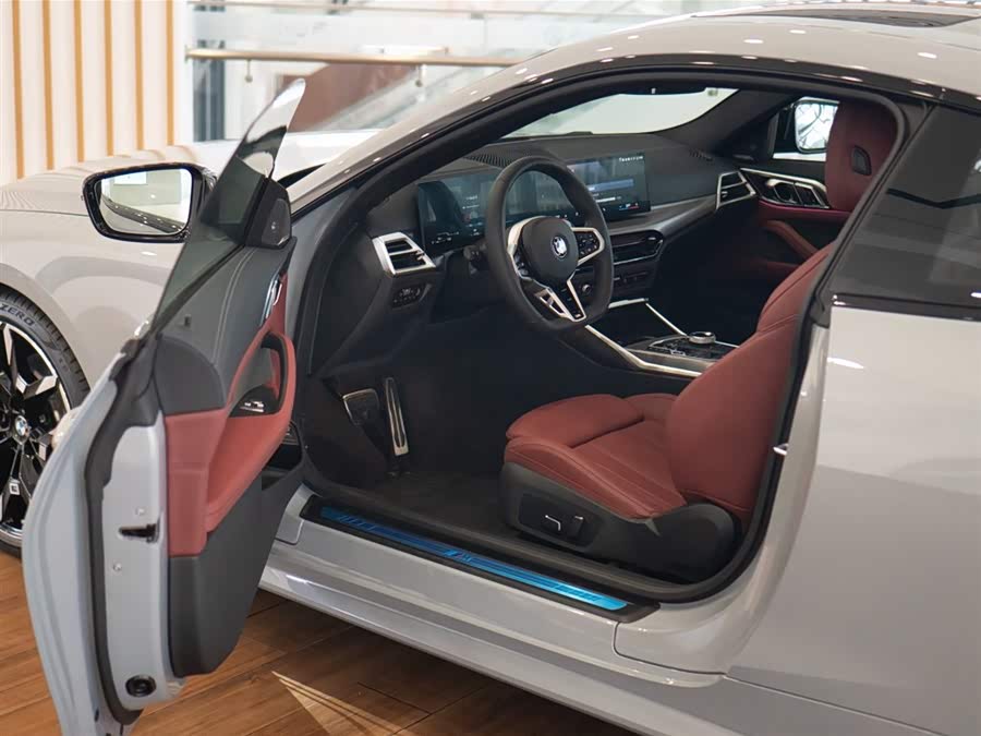 BMW 4 Series 2025 car image #11