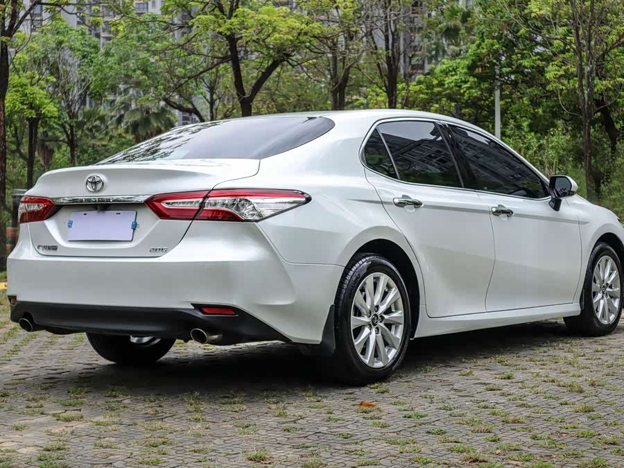 Toyota Camry 2020 car image #11