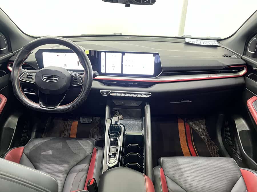 GEELY Coolray 2023 car image #11