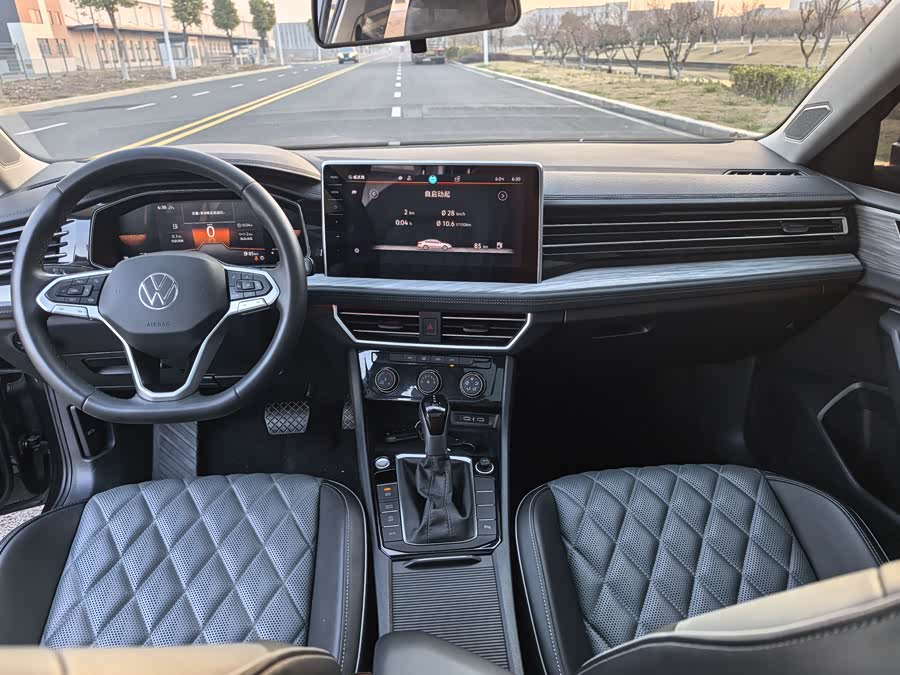 Volkswagen Sagitar 2023 car image #11