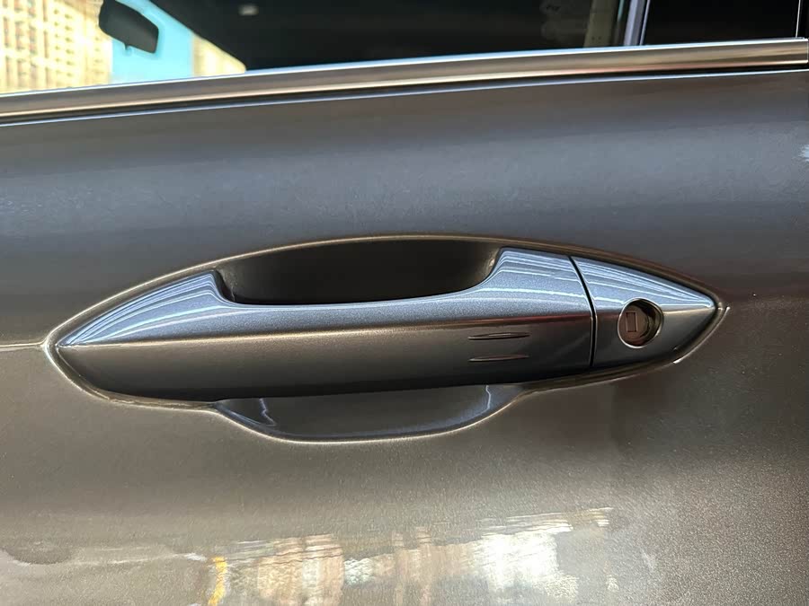 GEELY Coolray 2022 car image #11