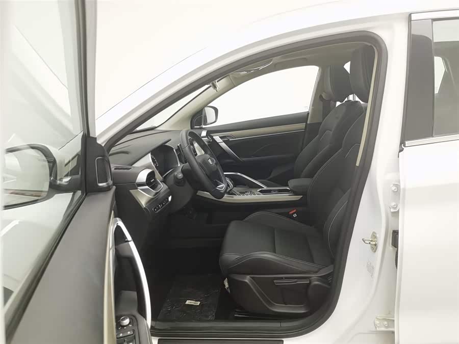 GEELY Coolray 2018 car image #11