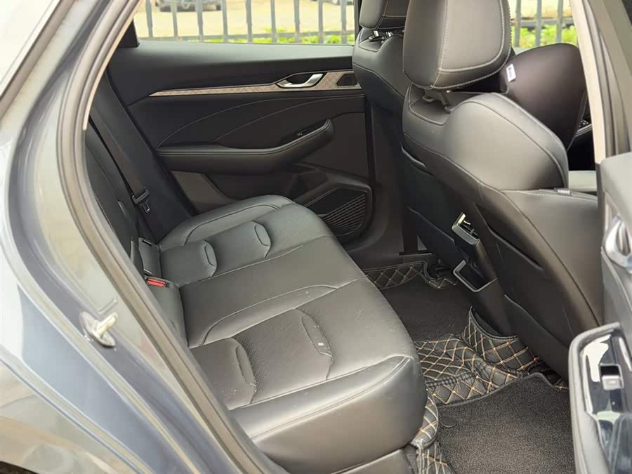 GEELY Preface 2021 изображение автомобиля #11