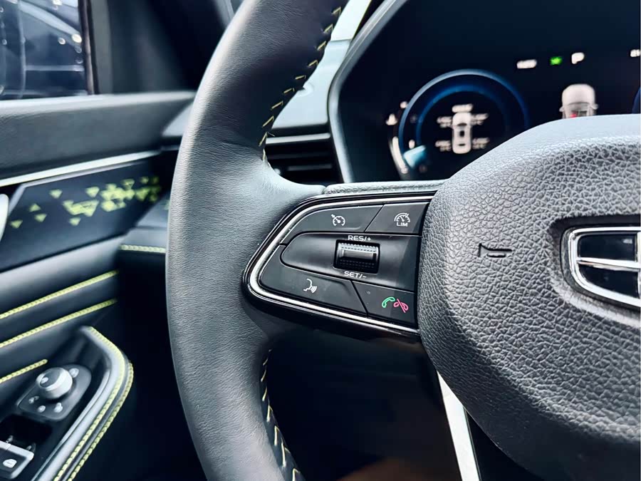 GEELY Preface 2023 car image #11