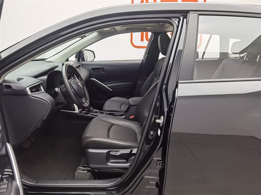 Toyota Corolla Cross 2023 car image #11