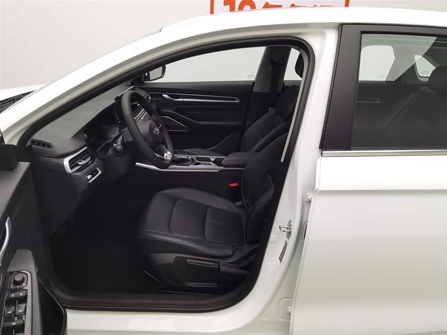GEELY Emgrand 2023 car image #11