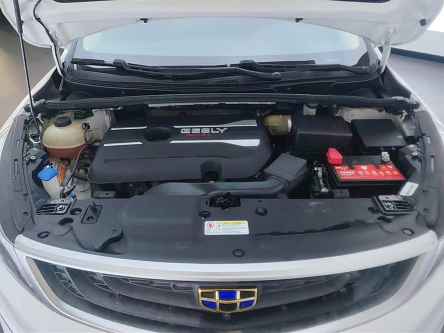 GEELY Emgrand GS 2018 car image #11