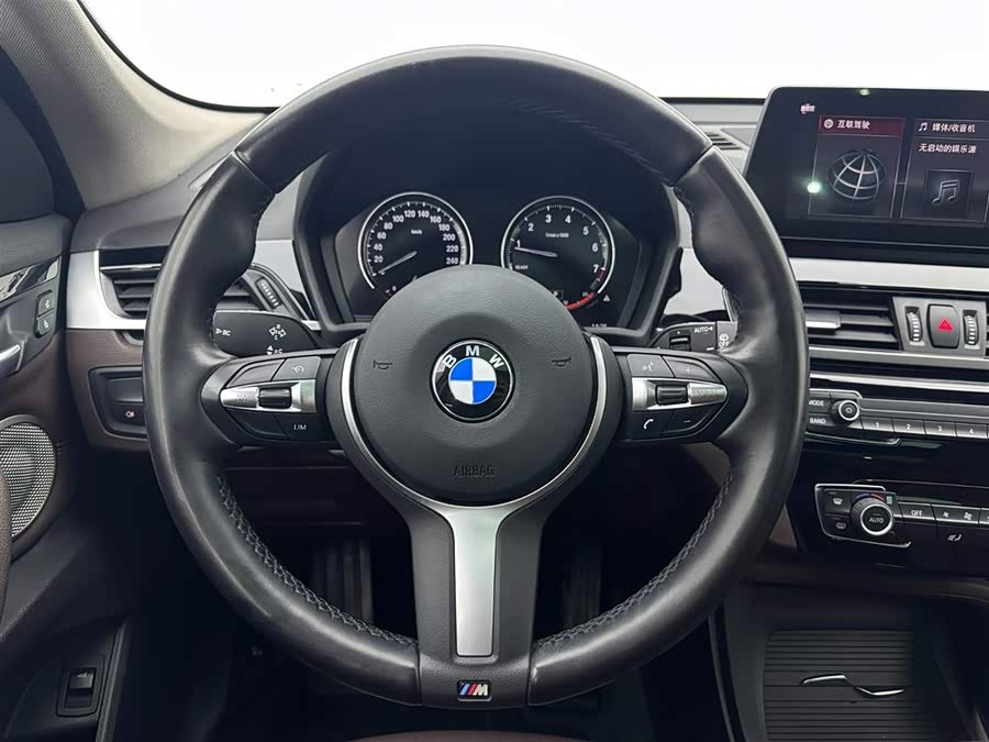 BMW X1 2022 car image #11