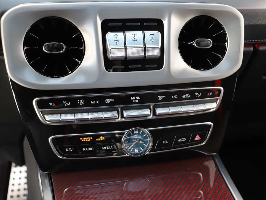 Mercedes-Benz G Class 2019 immagine di auto #11