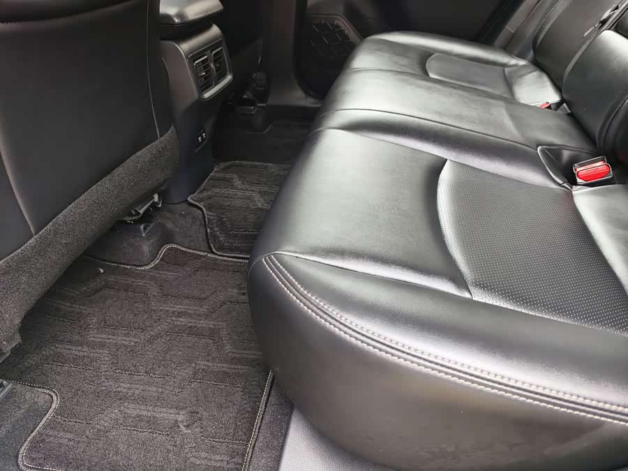 Toyota RAV4 2020 car image #11