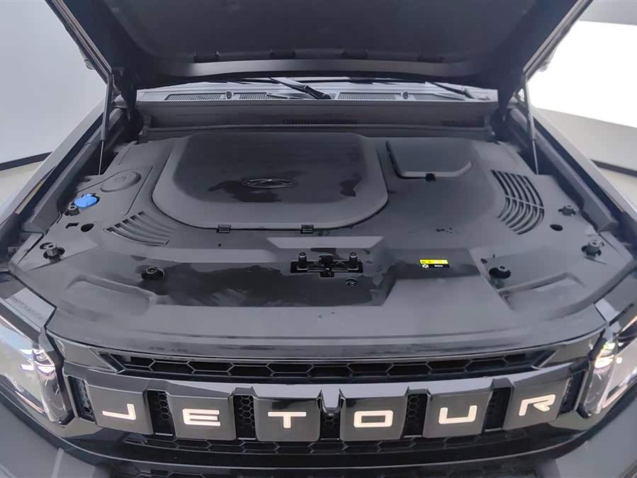 Jetour Traveller 2024 car image #11