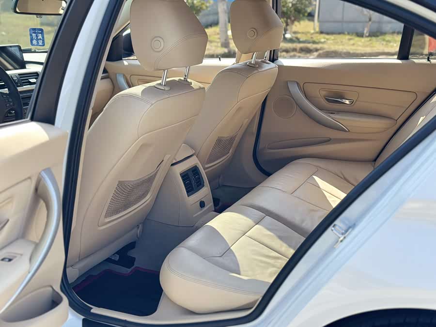 BMW 3 Series (Imported) 2012 immagine di auto #11