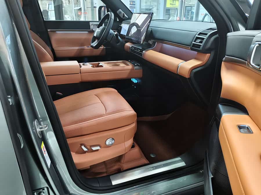 FangChengBao Tiger 7 2025 car image #11