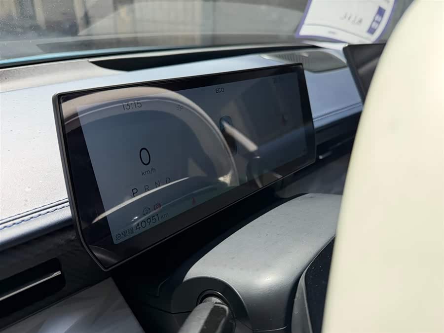 哪吒汽车 哪吒GT 2023 汽车图片 #11