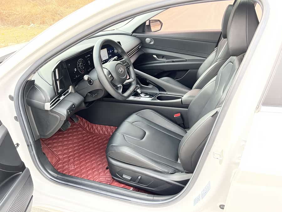 Hyundai Elantra 2021 immagine di auto #11