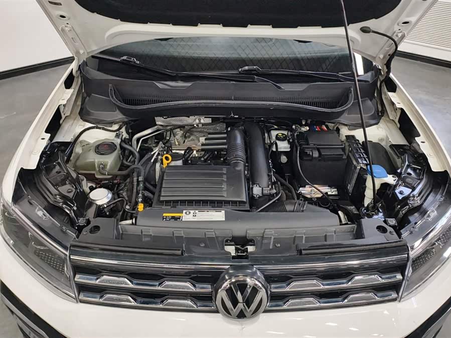 Volkswagen T-Cross 2020 car image #11