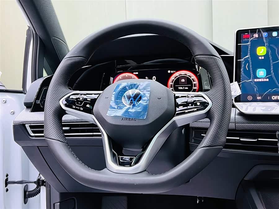Volkswagen Golf 2026 car image #11