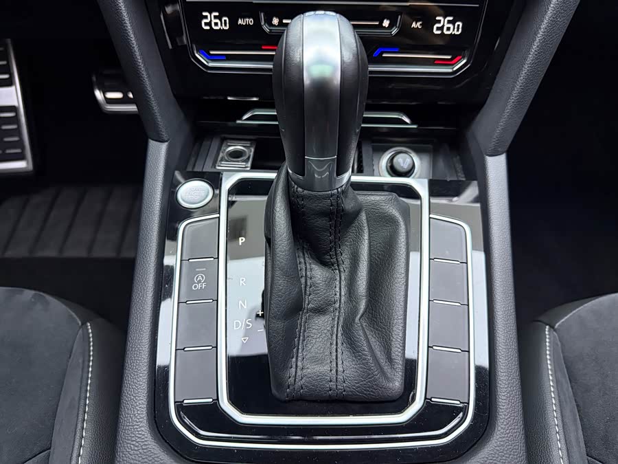 Volkswagen CC (FAW-Volkswagen) 2020 изображение автомобиля #11