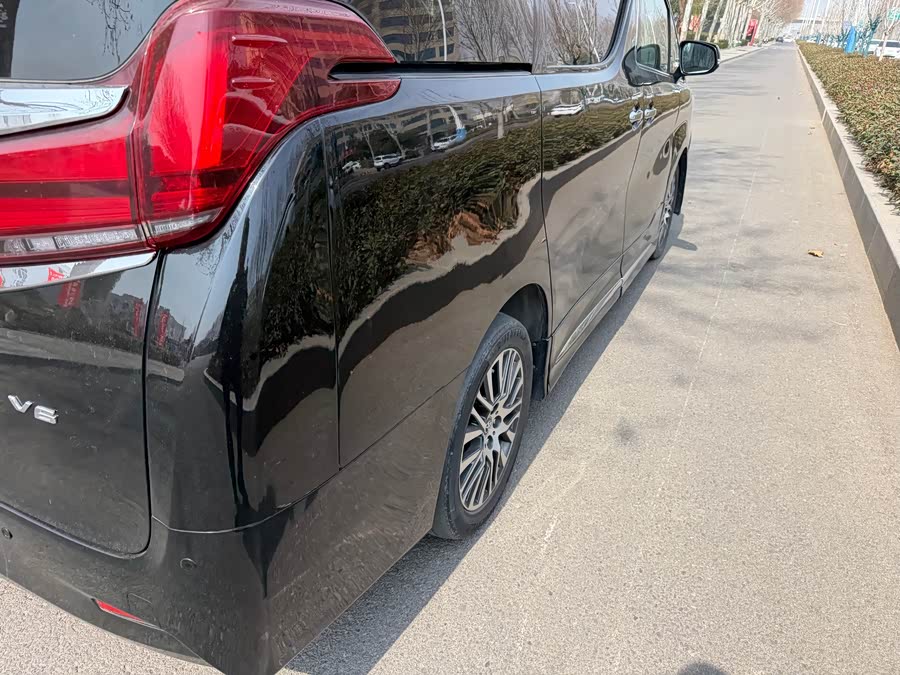 Toyota Alphard 2017 car image #11