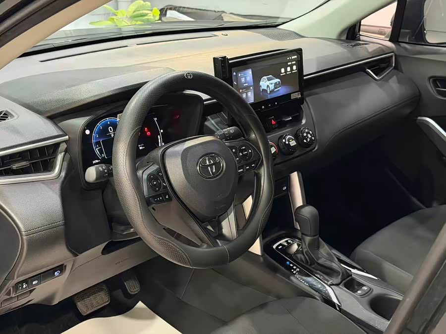 Toyota Corolla Cross 2025 car image #11