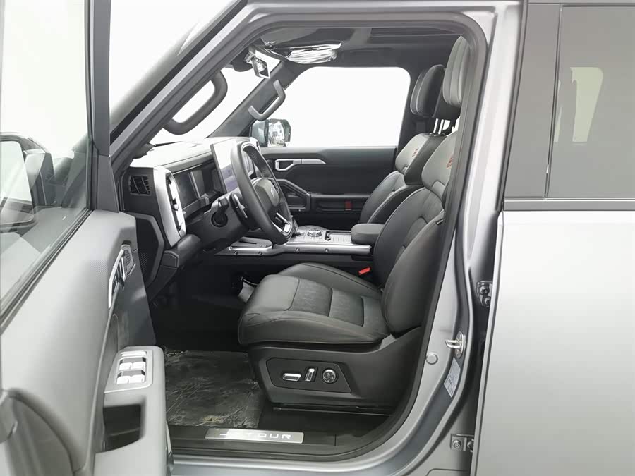 Jetour Traveller 2024 car image #11
