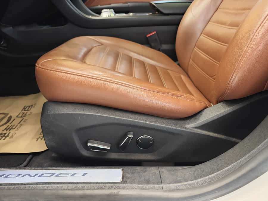 Ford Mondeo 2018 imagem de carro #11