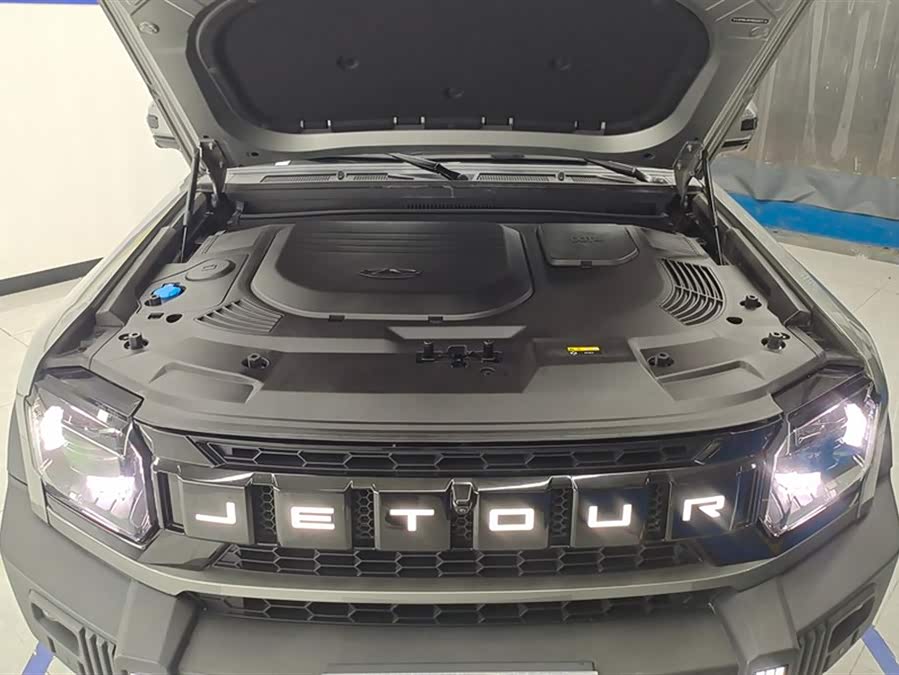 Jetour Traveller 2023 car image #11
