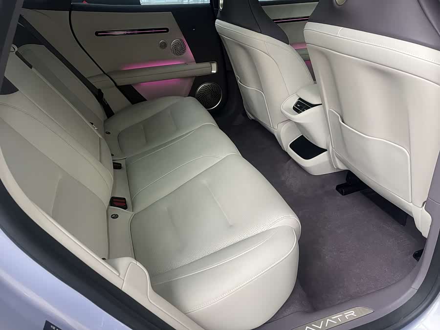 Avatr 06 2025 imagem de carro #11