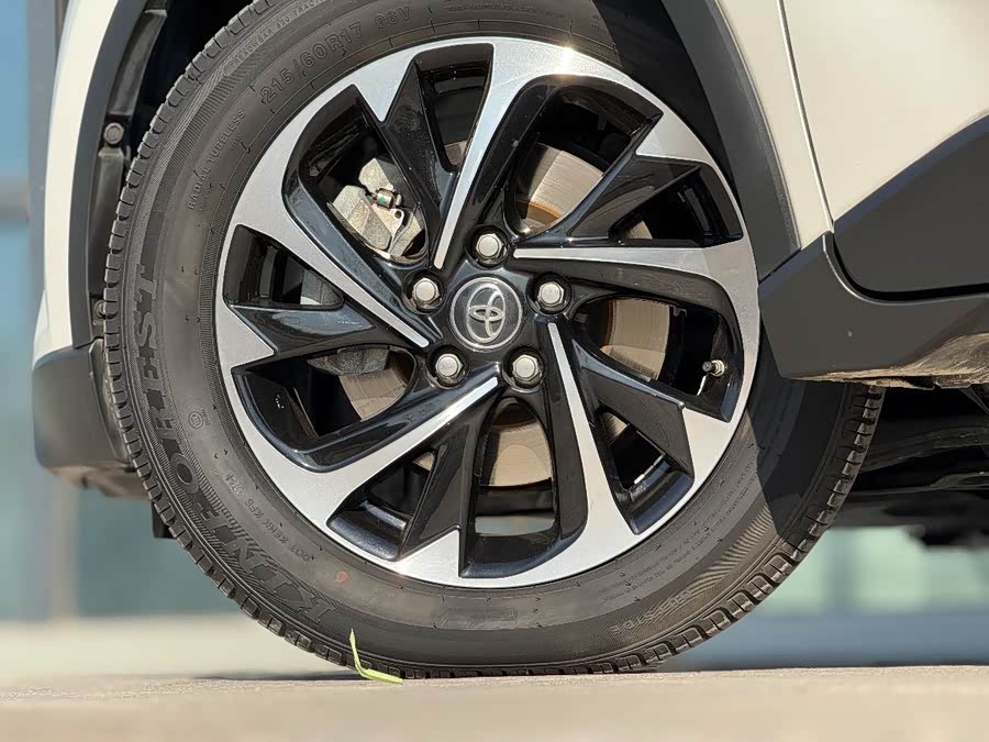 Toyota Izoa 2020 car image #11