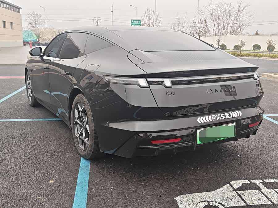 Lynk & Co 10 EM-P 2025 car image #11