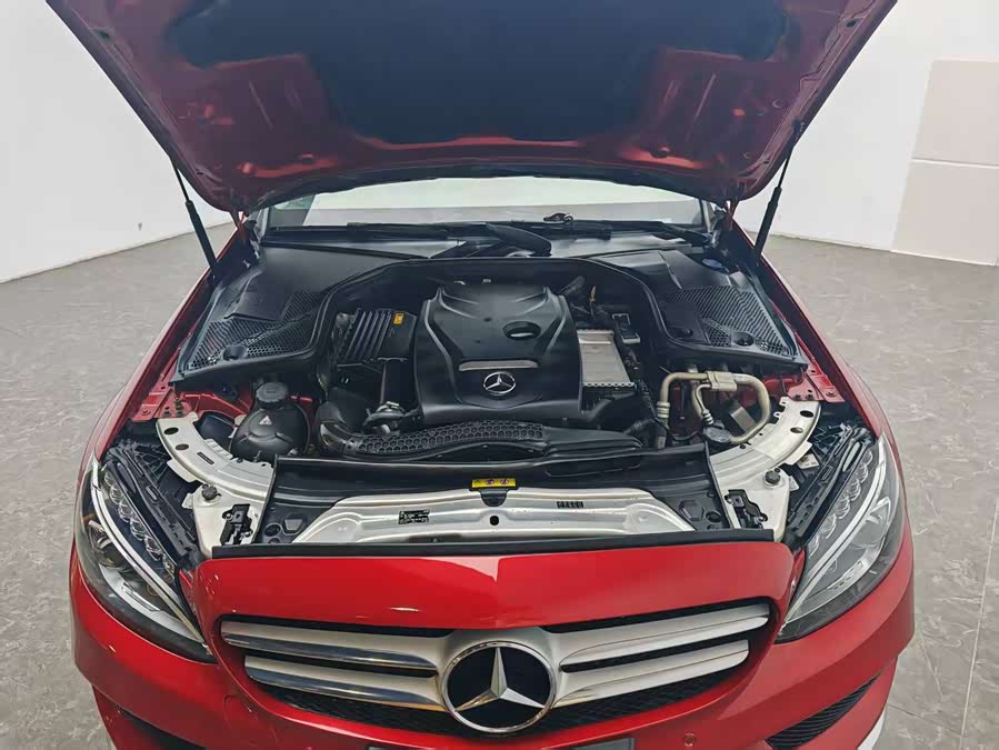 Mercedes-Benz C Class 2018 car image #11