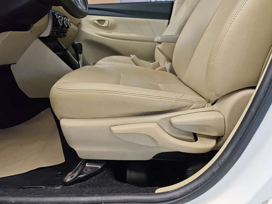 Vios 2018 #11 Vios 2018 immagine di auto #11
