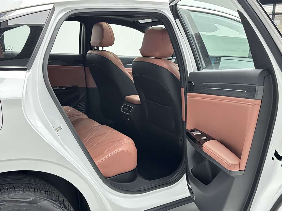 吉利汽车 银河L6 2025 汽车图片 #11