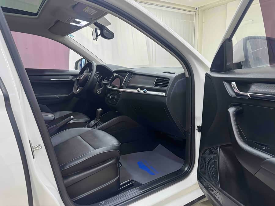 Skoda Kamiq 2021 imagem de carro #11