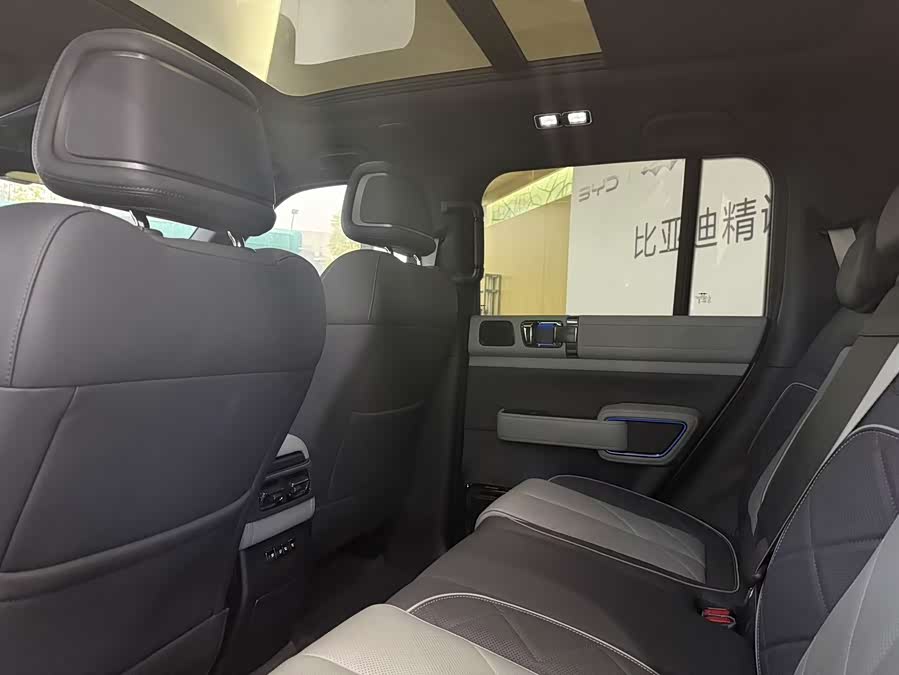 FangChengBao Leopard 5 2025 car image #11