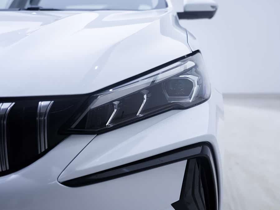GEELY Binray 2024 car image #11