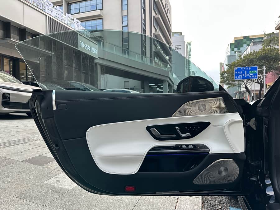 Mercedes-Benz SL AMG 2024 immagine di auto #11