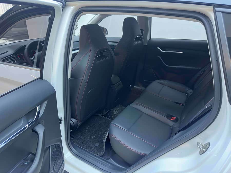 Skoda Kamiq 2023 car image #11