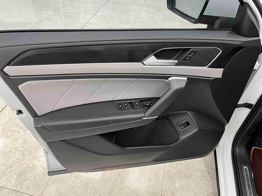 Volkswagen Tayron 2023 car image #11