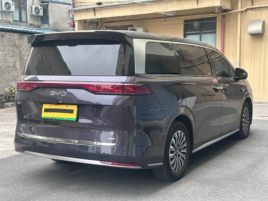 BYD Xia 2025 car image #11