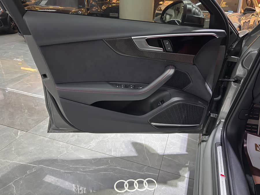 Audi S4 2024 صورة سيارة #11