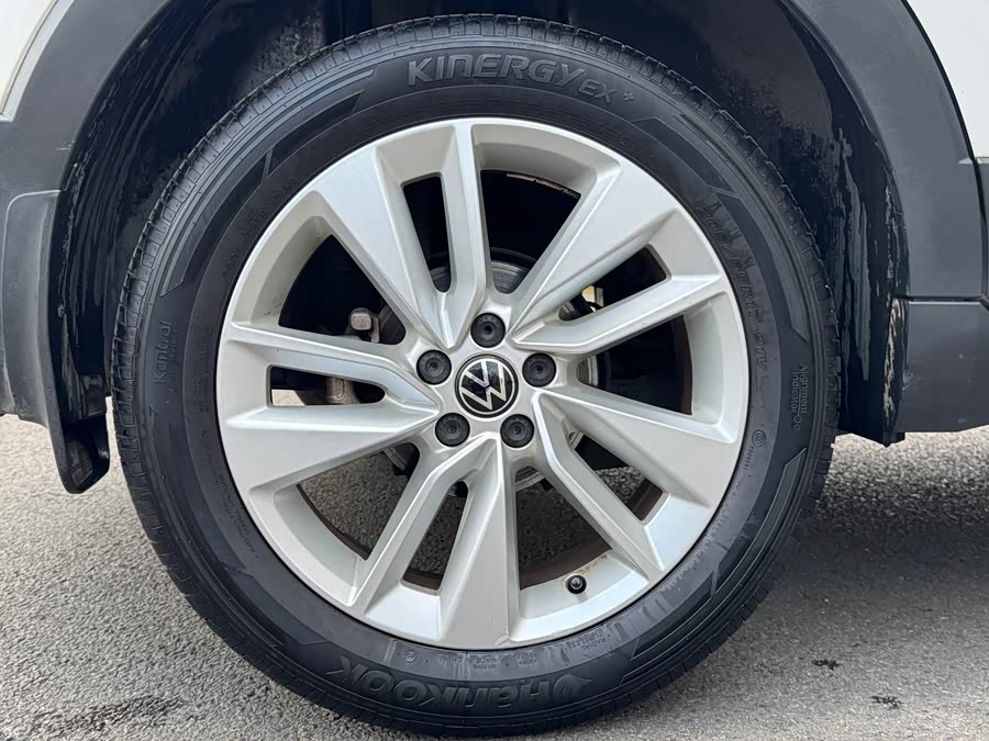 Volkswagen T-Cross 2021 #11 Volkswagen T-Cross 2021 car image #11
